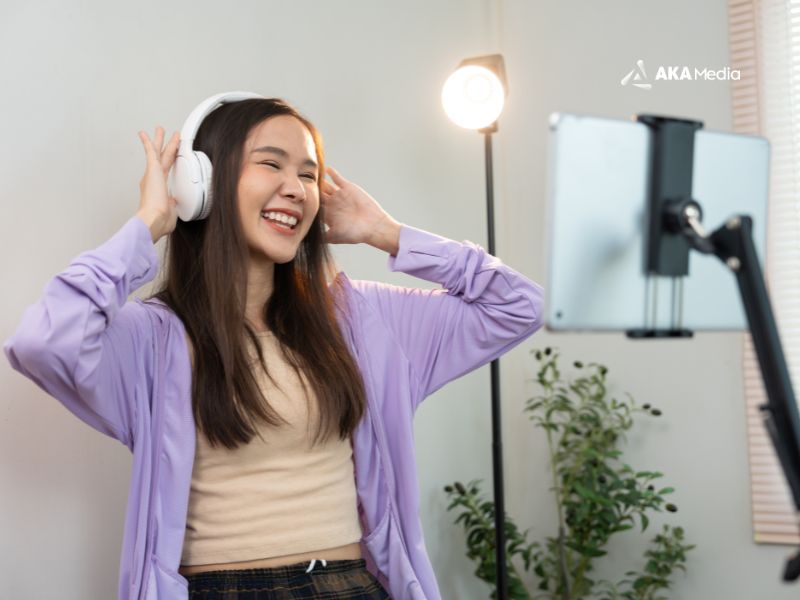 Content Creator chính là người trực tiếp tạo ra những điểm chạm này thông qua nội dung phù hợp với từng nền tảng và hành vi người dùng.